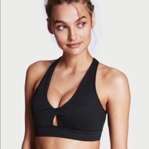 Black Twist Front Sports Bra